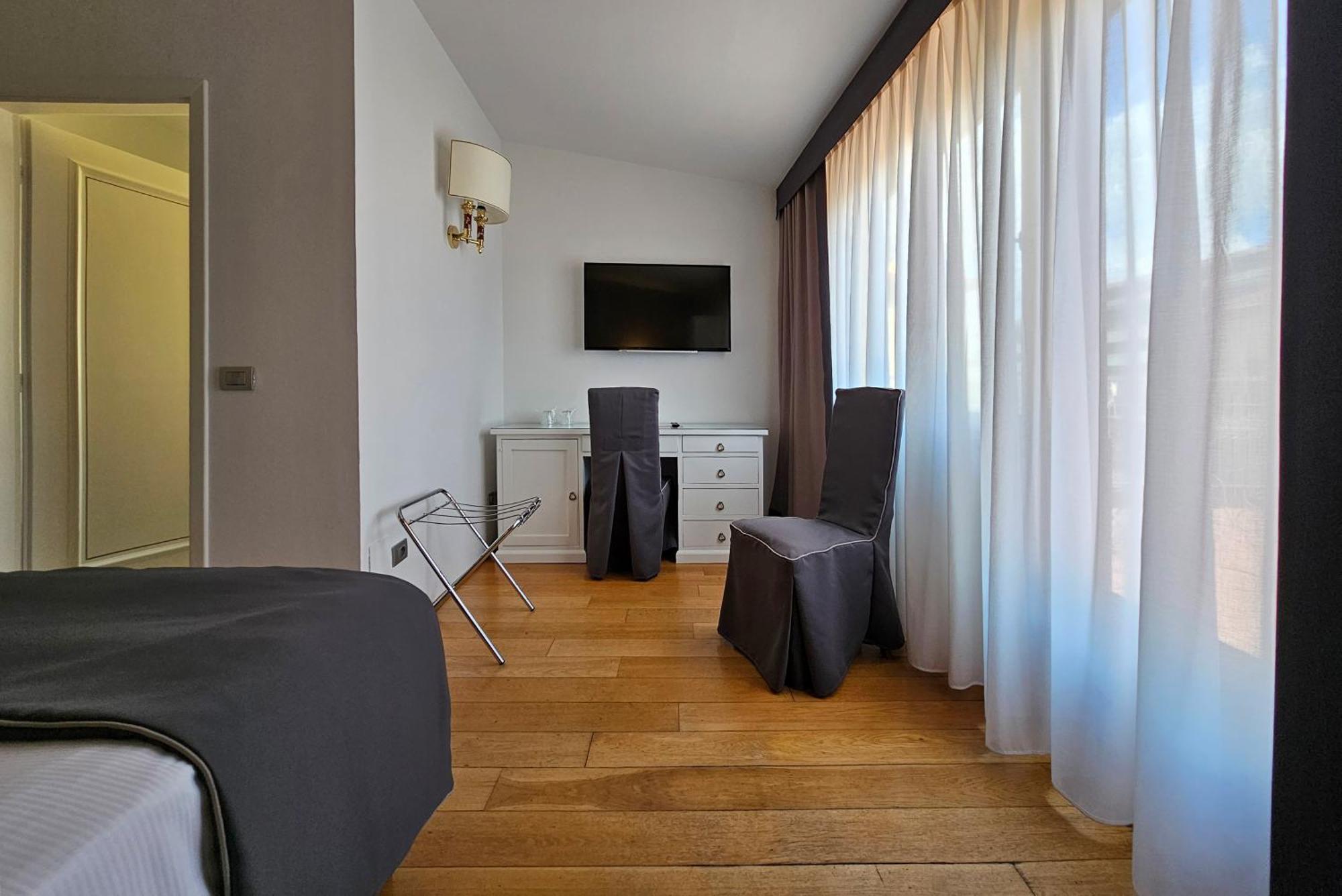Hotel Atlantic Palace Флоренция Экстерьер фото