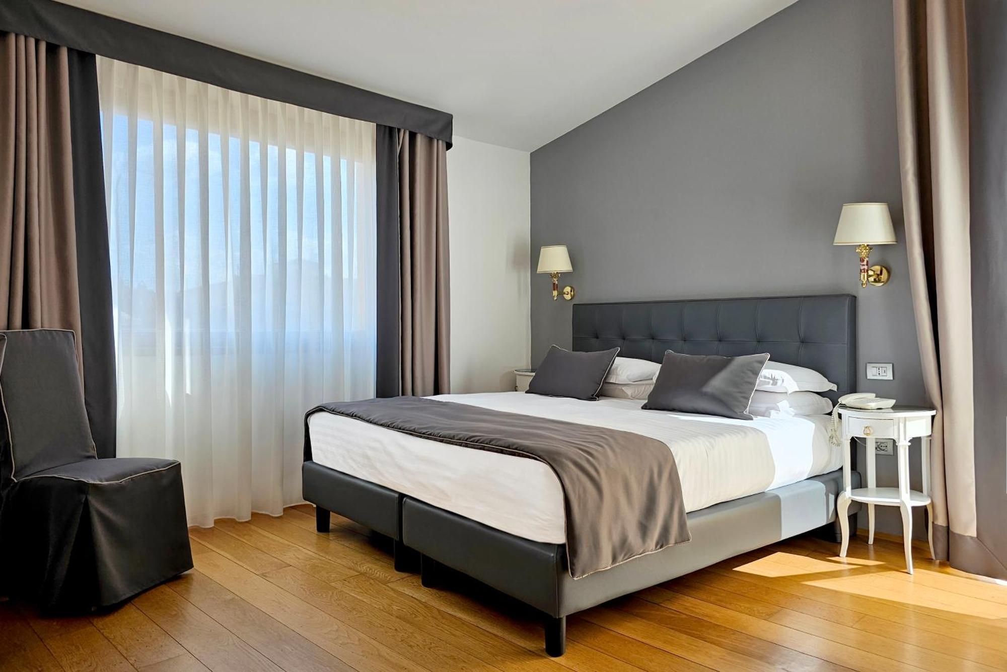 Hotel Atlantic Palace Флоренция Экстерьер фото
