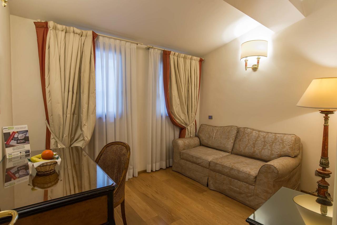 Hotel Atlantic Palace Флоренция Экстерьер фото