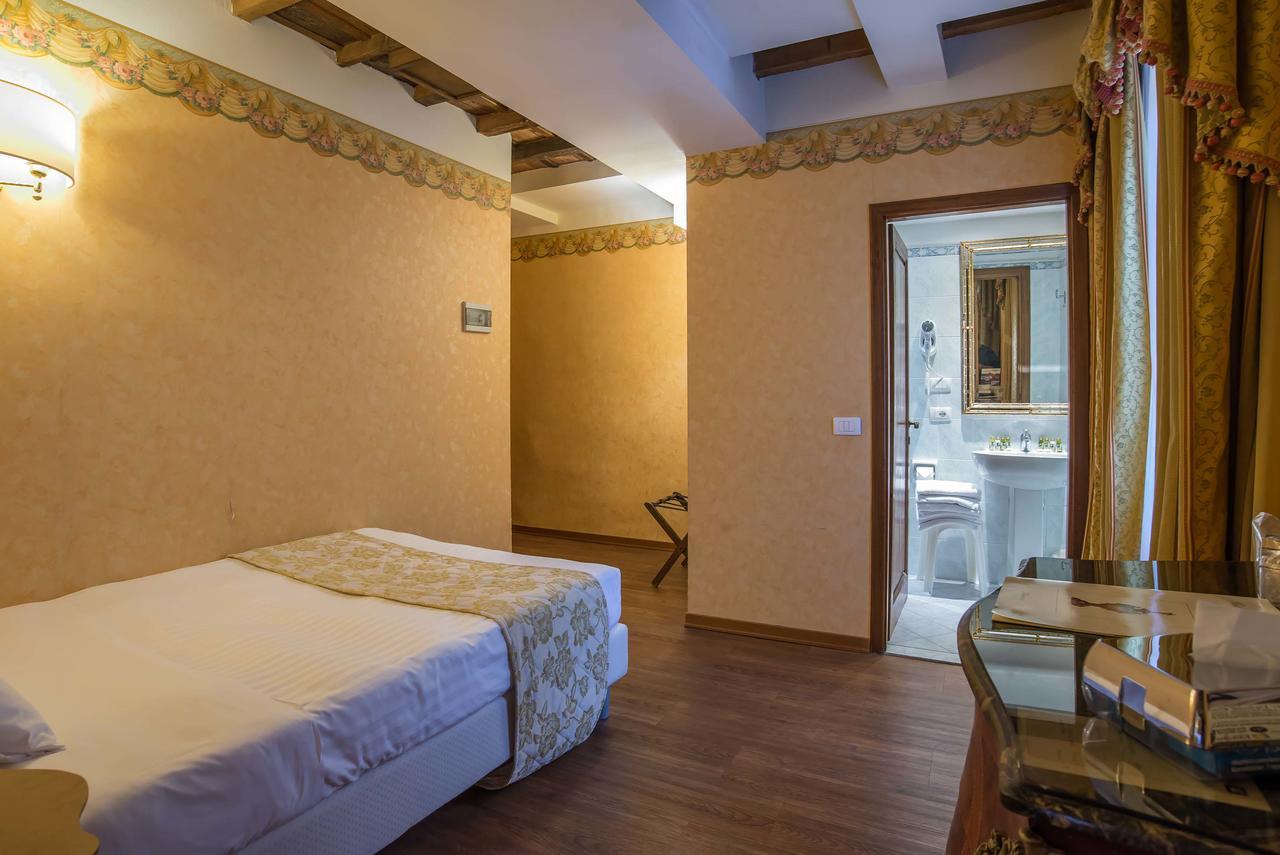 Hotel Atlantic Palace Флоренция Экстерьер фото